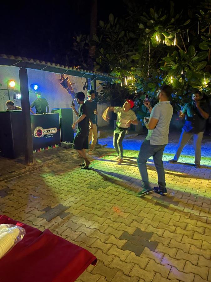 Oyo 459 Barasti Beach Resort Kalutara Buitenkant foto